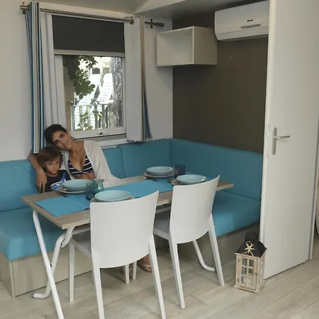 Villaggio Torre Del Porticciolo Campsite 4*