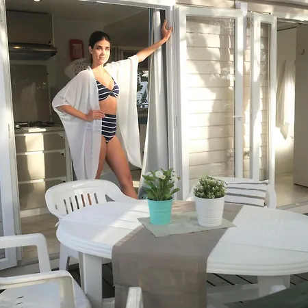 אתר קמפינג Villaggio Torre Del Porticciolo 4*